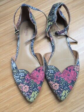Crown Vintage Floral Pointed-Toe Ankle Strap Flats - Pink/Navy